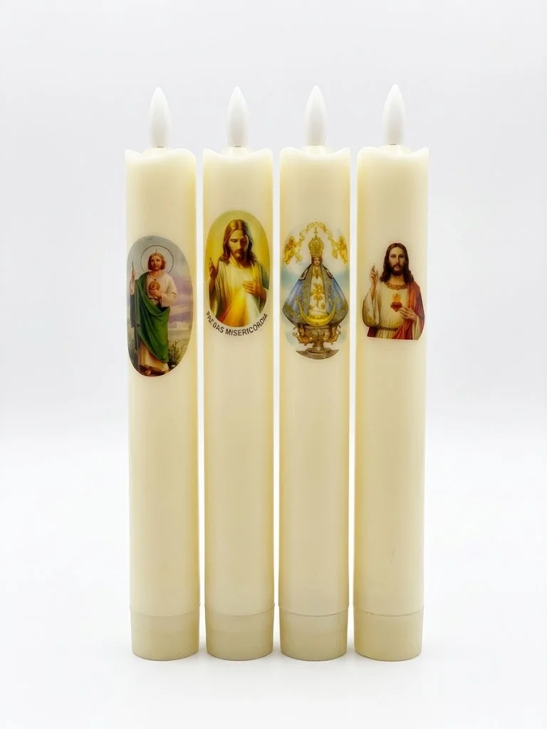 VELA ELECTRICA CON SANTOS 19 CM 