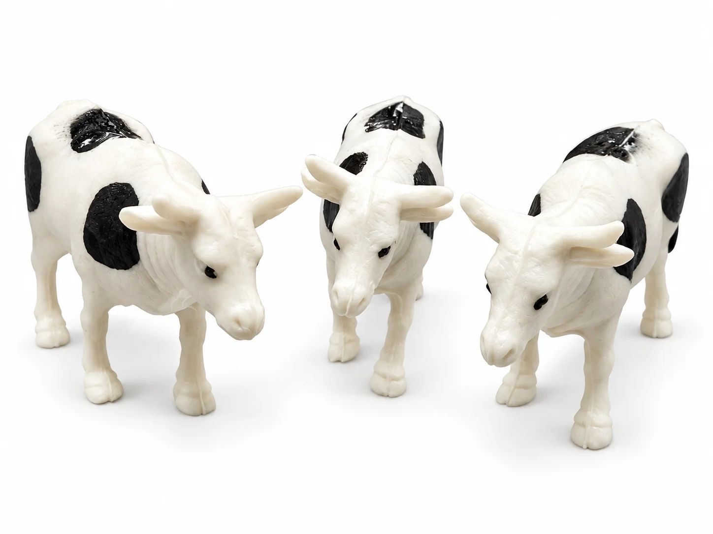 ANIIMALES PLASTICO VACA 3 PZS